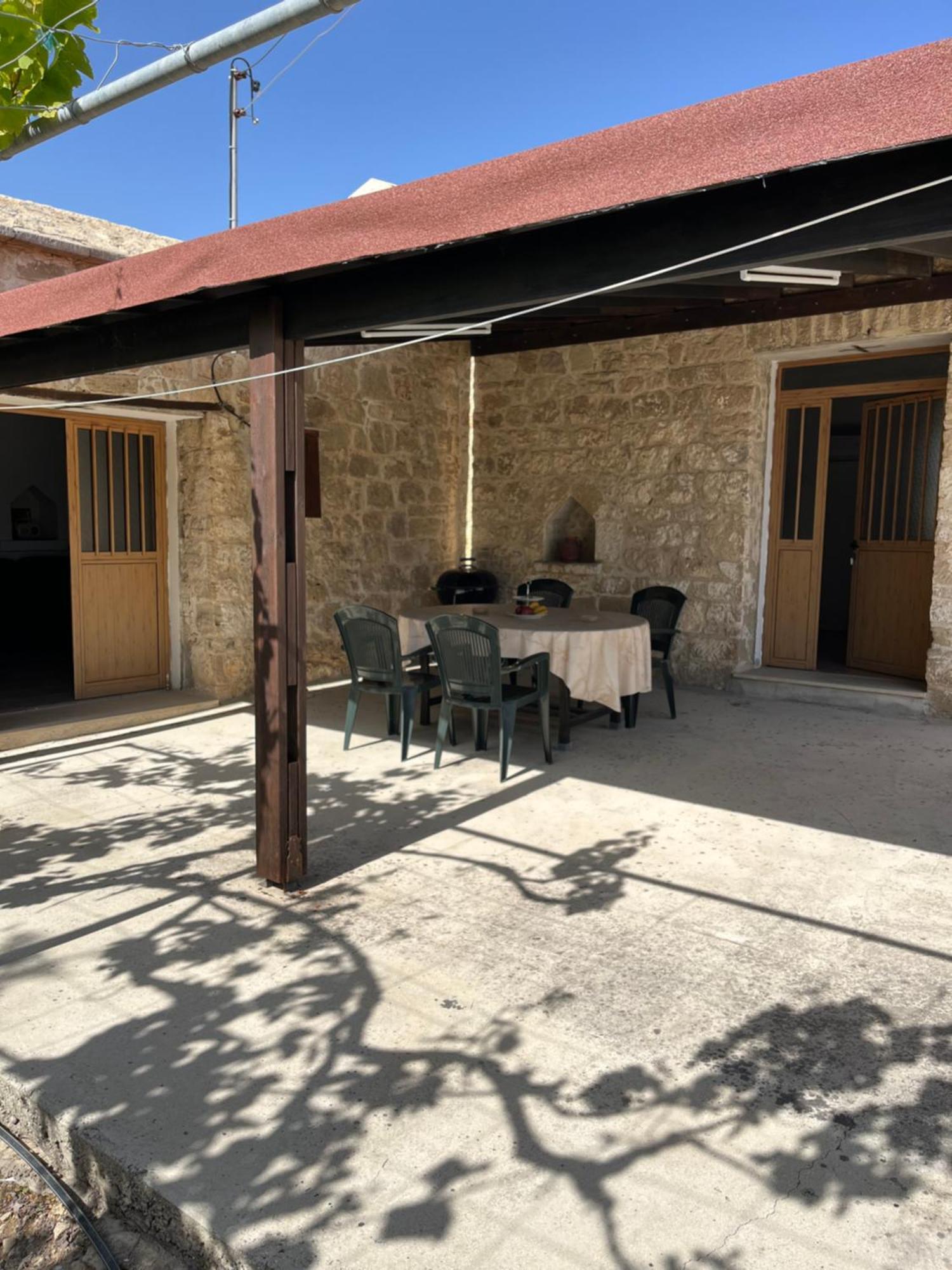 Friendly Villagehouse Paphos Eksteriør bilde